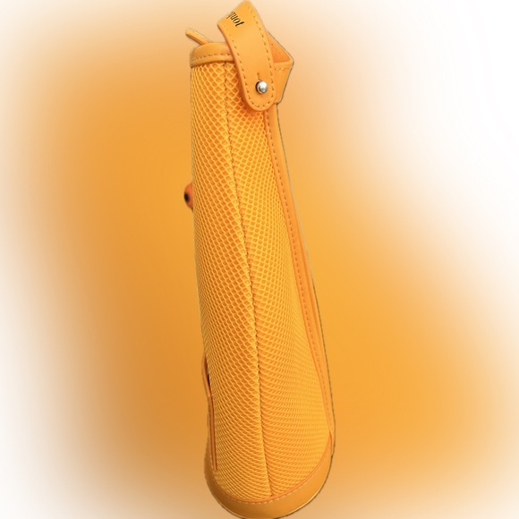 Veuve Clicquot Champagne Bag Brand New Perfect Condition - Picture 2 of 3